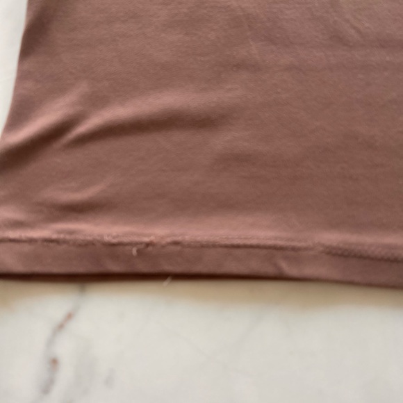 Lululemon - Picture 2 of 7